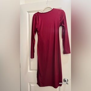 DARING HEART RIBBED MIDI BURGUNDY DRESS
